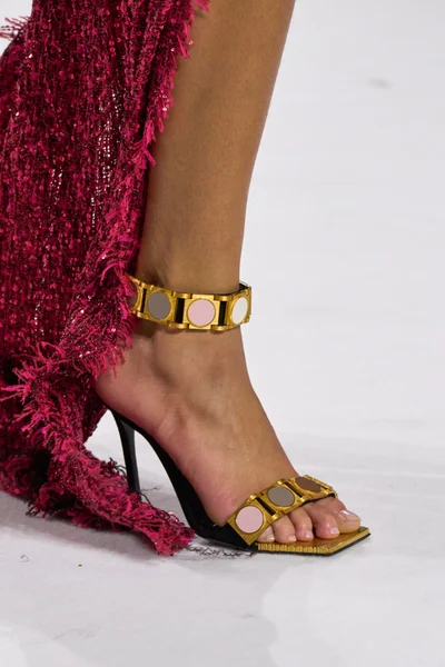 Look 72